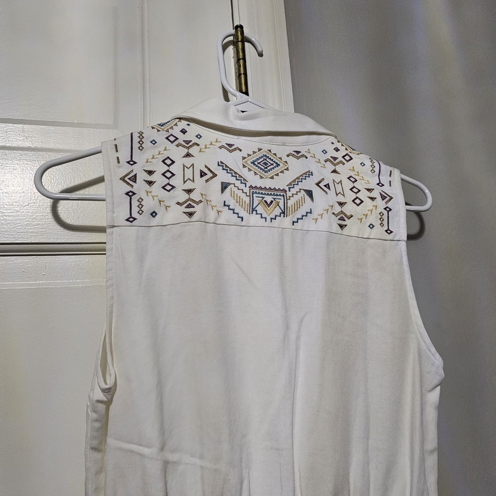 Mystree White Polo Collar Sundress - Picture 3 of 4